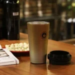 ⁦كوب سفر حراري – 500 مل بغطاء ومقبض⁩ - الصورة ⁦6⁩